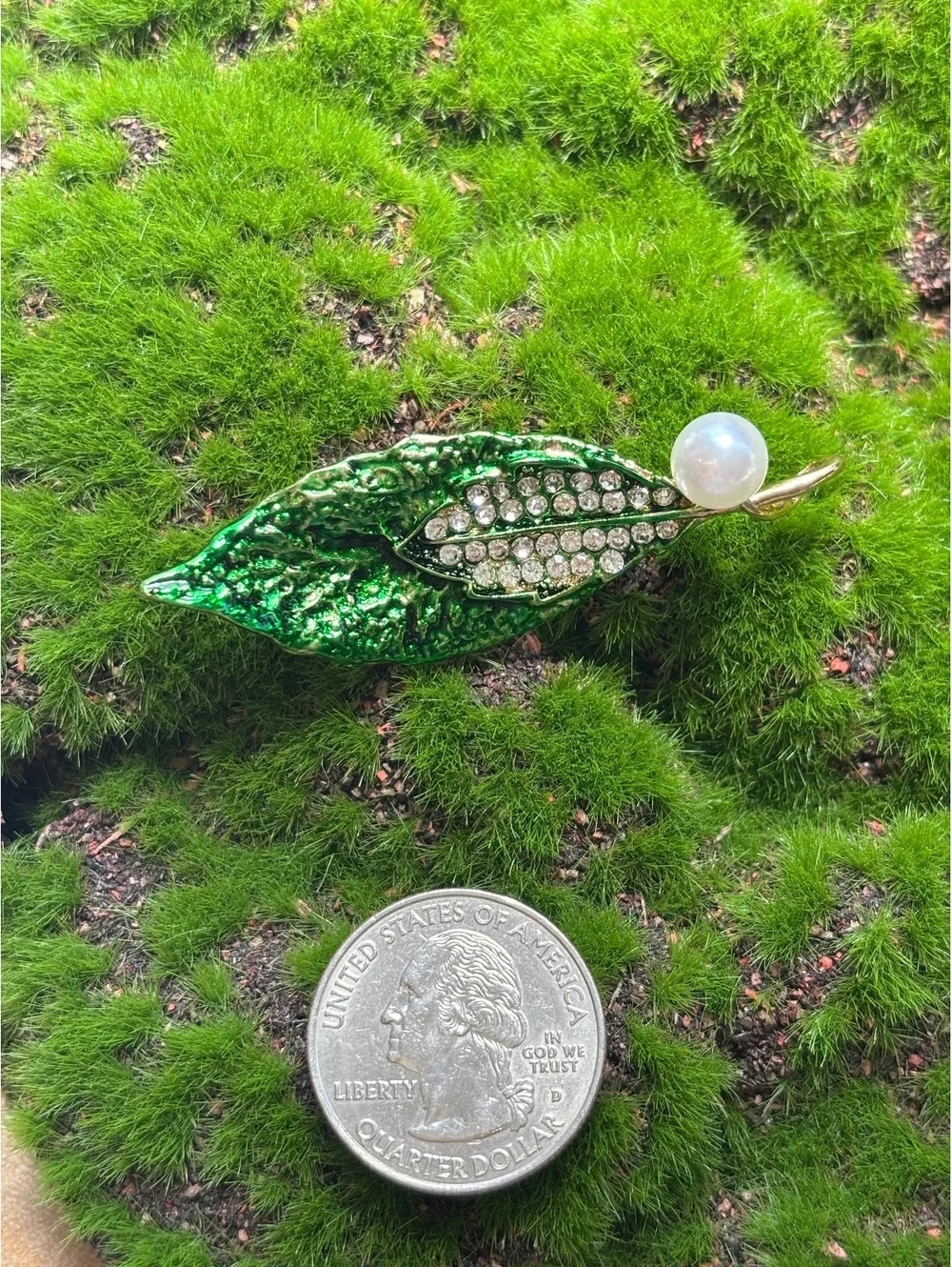 Vintage this brooch